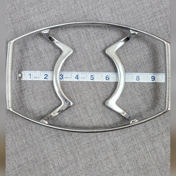 Corning Ware Polished Metal Pot Holder/Casserole Trivets With Handles. Set of 2. - Picture 8 of 8